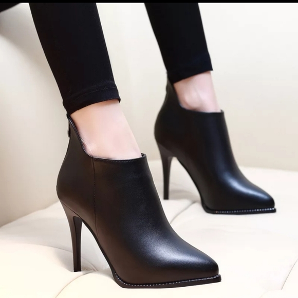 Black Heeled Ankle Boot - Picture 3 of 7